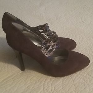 Carlos santana high heels shoes.